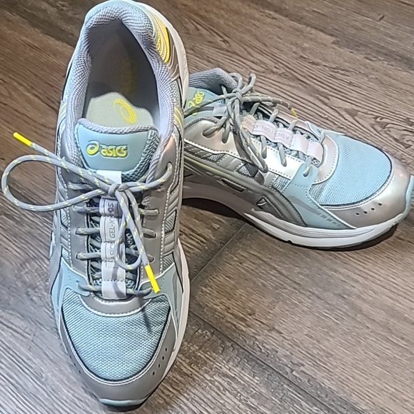 ASICS Gel Kyrios Size 13 - Picture 2 of 5